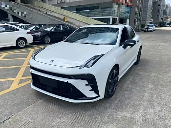 Lynk & Co 03 2023 model 1.5TD DCT Plus купить по цене 2 128 934 ₽  на сайте DeffCars