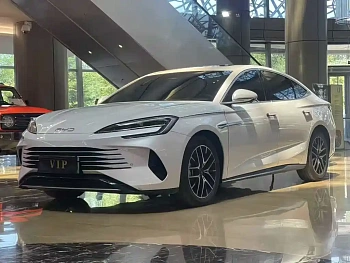 Seal 2023 DM-i 1.5L 121km Elite Model купить по цене 2 253 654 ₽  на сайте DeffCars