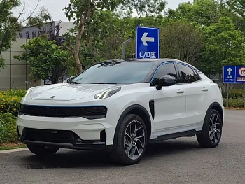 Lynk & Co 05 2020 model 2.0TD Two-wheel drive Halo купить по цене 2 297 526 ₽  на сайте DeffCars