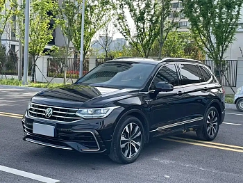 Tiguan L 2022 330TSI automatic two-wheel drive R-Line version купить на сайте DeffCars