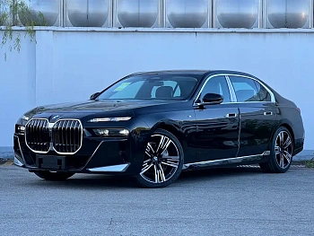 BMW 7 Series 2023 740Li Leading M Sports Package купить на сайте DeffCars
