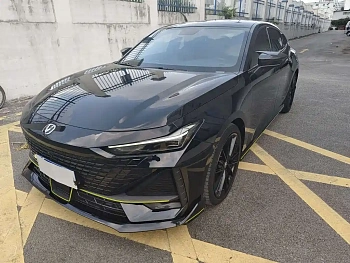 Changan UNI-V 2022 1.5T Sports Edition купить по цене 2 096 863 ₽  на сайте DeffCars