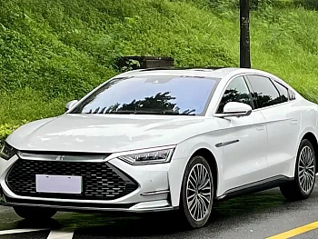 Han 2020 DM four-wheel drive performance version luxury model купить по цене 2 173 120 ₽  на сайте DeffCars