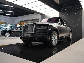 Cullinan 2018 five-seater version купить на сайте DeffCars