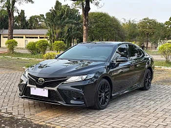 Camry 2023 2.5G Deluxe Edition купить на сайте DeffCars