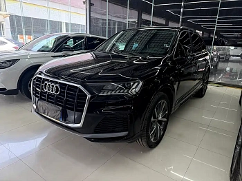 Audi Q7 2021 55 TFSI quattro S line sports version купить на сайте DeffCars