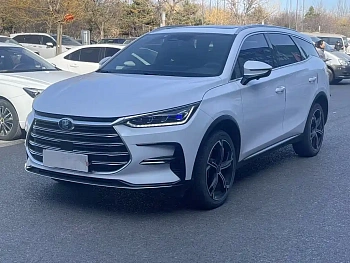 Tang New Energy 2021 DM-i 112KM Honorable Model купить по цене 2 129 368 ₽  на сайте DeffCars