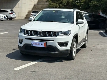 Compass 2019 220T Automatic Happy Edition купить по цене 1 776 400 ₽  на сайте DeffCars