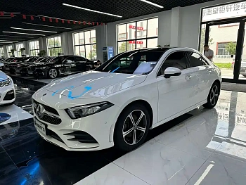 Mercedes A-Class 2022 A200L Sport Sedan Fashion Edition купить на сайте DeffCars