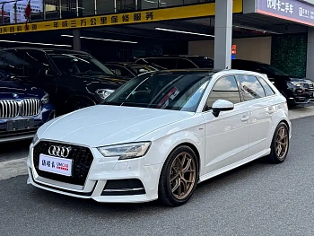 Audi A3 2020 Sportback 35 TFSI Fashionable China VI купить по цене 2 034 123 ₽  на сайте DeffCars