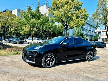 Lynk & Co 03 2020 2.0TD Automatic Pro Edition купить на сайте DeffCars