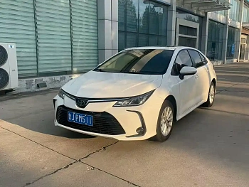 Corolla 2021 1.2T S-CVT Deluxe Edition купить по цене 1 793 825 ₽  на сайте DeffCars