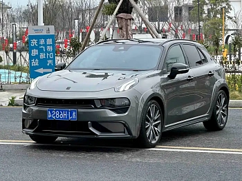 Lynk & Co 02 Hatchback 2022 2.0TD Pro купить на сайте DeffCars