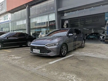 Qin PLUS 2021 DM-i 55KM flagship model Qin PLUS 2021 DM-i 55KM flagship model купить по цене 1 564 746 ₽  на сайте DeffCars