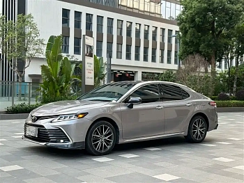 Camry 2023 2.5G Deluxe Edition купить на сайте DeffCars
