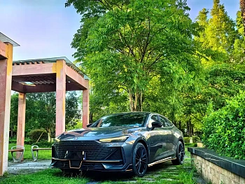 Changan UNI-V 2022 1.5T Sports Edition купить по цене 1 750 326 ₽  на сайте DeffCars