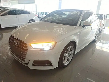 Audi A3 2020 Sportback 35 TFSI Fashionable China V купить по цене 1 938 335 ₽  на сайте DeffCars
