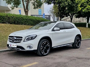 Mercedes-Benz GLA 2017 GLA 220 4MATIC Fashion Model купить на сайте DeffCars