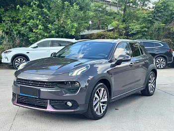 Lynk & Co 02 2021 1.5T DCT Two-wheel drive Pro купить по цене 1 923 482 ₽  на сайте DeffCars