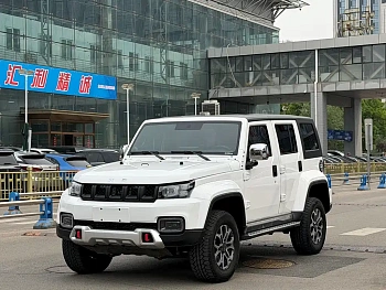 Beijing Off-Road BJ40 2024 2.0T City Hunter Honor Edition купить на сайте DeffCars