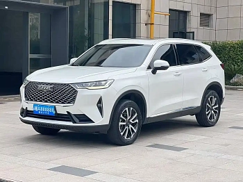 Haval H6 2022 third generation 1.5T automatic two-wheel drive Pro купить по цене 2 115 704 ₽  на сайте DeffCars