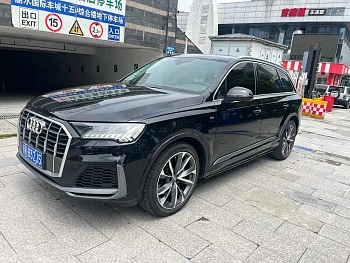 Audi Q7 2020 55 TFSI quattro S line sports купить на сайте DeffCars