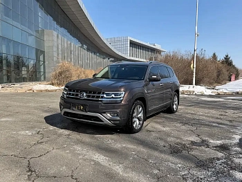 Touron 2019 380TSI four-wheel drive flagship version National V купить на сайте DeffCars