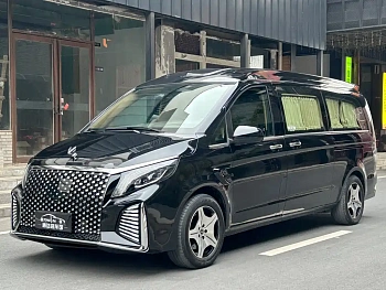 Vito 2023 2.0T Business Edition 7 seats купить на сайте DeffCars