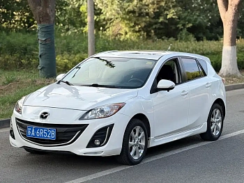 Mazda 3 Star 2015 hatchback 2.0L automatic sports model купить на сайте DeffCars