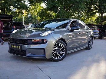 Lynk & Co 03 2021 model 2.0TD automatic power champion version купить по цене 2 201 217 ₽  на сайте DeffCars