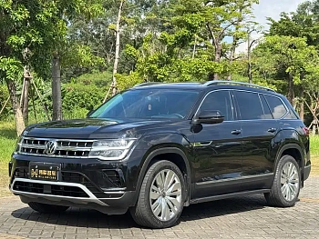 Touran 2023 380TSI four-wheel drive honors flagship version купить по цене 5 558 045 ₽  на сайте DeffCars