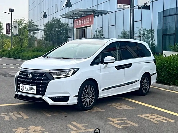 Alison 2022 2.0L e:HEV Deluxe Edition купить на сайте DeffCars