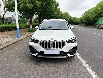 BMW X1 2022 sDrive25Li Leading Model купить на сайте DeffCars
