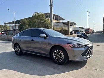 Qin PLUS 2023 Champion Edition DM-i 55KM Leading Model купить по цене 2 079 246 ₽  на сайте DeffCars