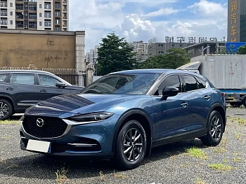 Mazda CX-4 2021 2.0L automatic two-wheel drive blue sky vitality version купить по цене 1 955 325 ₽  на сайте DeffCars