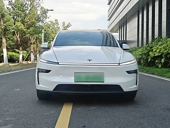 Model Y L 2025 long-range all-wheel drive version купить на сайте DeffCars
