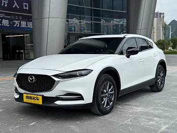 Mazda CX-4 2021 2.0L automatic two-wheel drive blue sky vitality version купить по цене 2 088 583 ₽  на сайте DeffCars