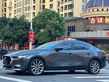 Mazda 3 Anksela 2021 2.0L Automatic Elegant Edition купить по цене 2 100 621 ₽  на сайте DeffCars