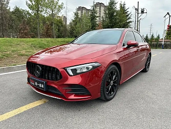 Mercedes-Benz A-Class 2020 facelift A 200 L sports sedan fashion купить по цене 2 458 040 ₽  на сайте DeffCars