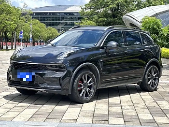 Lynk & Co 01 2021 2.0TD Two-wheel drive Pro купить по цене 1 961 395 ₽  на сайте DeffCars