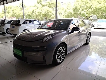 Lynk & Co 03 2021 1.5TD DCT Plus купить на сайте DeffCars