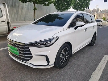 Song MAX New Energy 2022 DM-i 105KM Honorable Model купить по цене 2 160 240 ₽  на сайте DeffCars