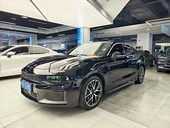 Lynk & Co 03 2021 model 2.0TD automatic power champion version купить по цене 2 237 333 ₽  на сайте DeffCars