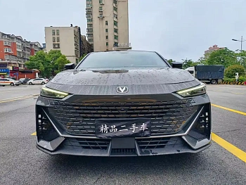 Changan UNI-V 2023 1.5T Premium Model купить по цене 2 082 259 ₽  на сайте DeffCars