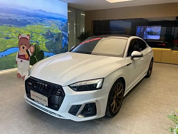 Audi A5 imported 2021 Sportback 45 TFSI quattro Selective Dynamic Model купить по цене 3 888 389 ₽  на сайте DeffCars