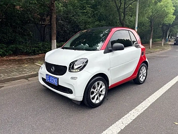 smart fortwo 2015 1.0L 52kW hardtop smart version купить на сайте DeffCars