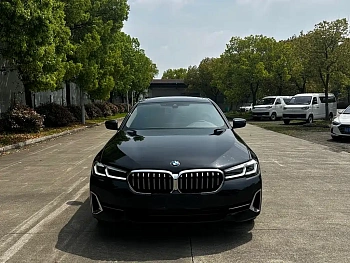 BMW 5 Series 2023 530Li Leading M Sports Package купить на сайте DeffCars