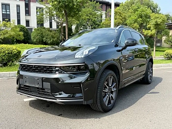 Lynk & Co 01 2020 2.0T Two-wheel drive pure Pro version Guo VI купить по цене 2 034 830 ₽  на сайте DeffCars