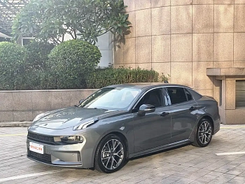 Lynk & Co 03 2022 model 1.5TD DCT Power Pro купить по цене 1 923 482 ₽  на сайте DeffCars