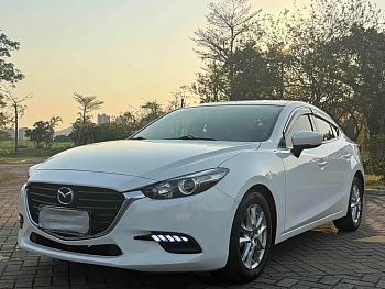 Mazda 3 Angsela 2019 cloud control version sedan 1.5L automatic comfort type Guo V купить по цене 1 775 413 ₽  на сайте DeffCars